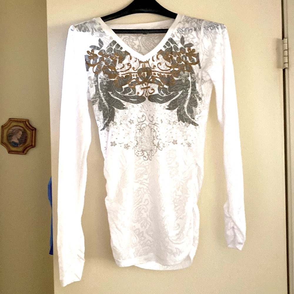 Cabi white, lace designed feminine blouse. - Picture 2 of 6
